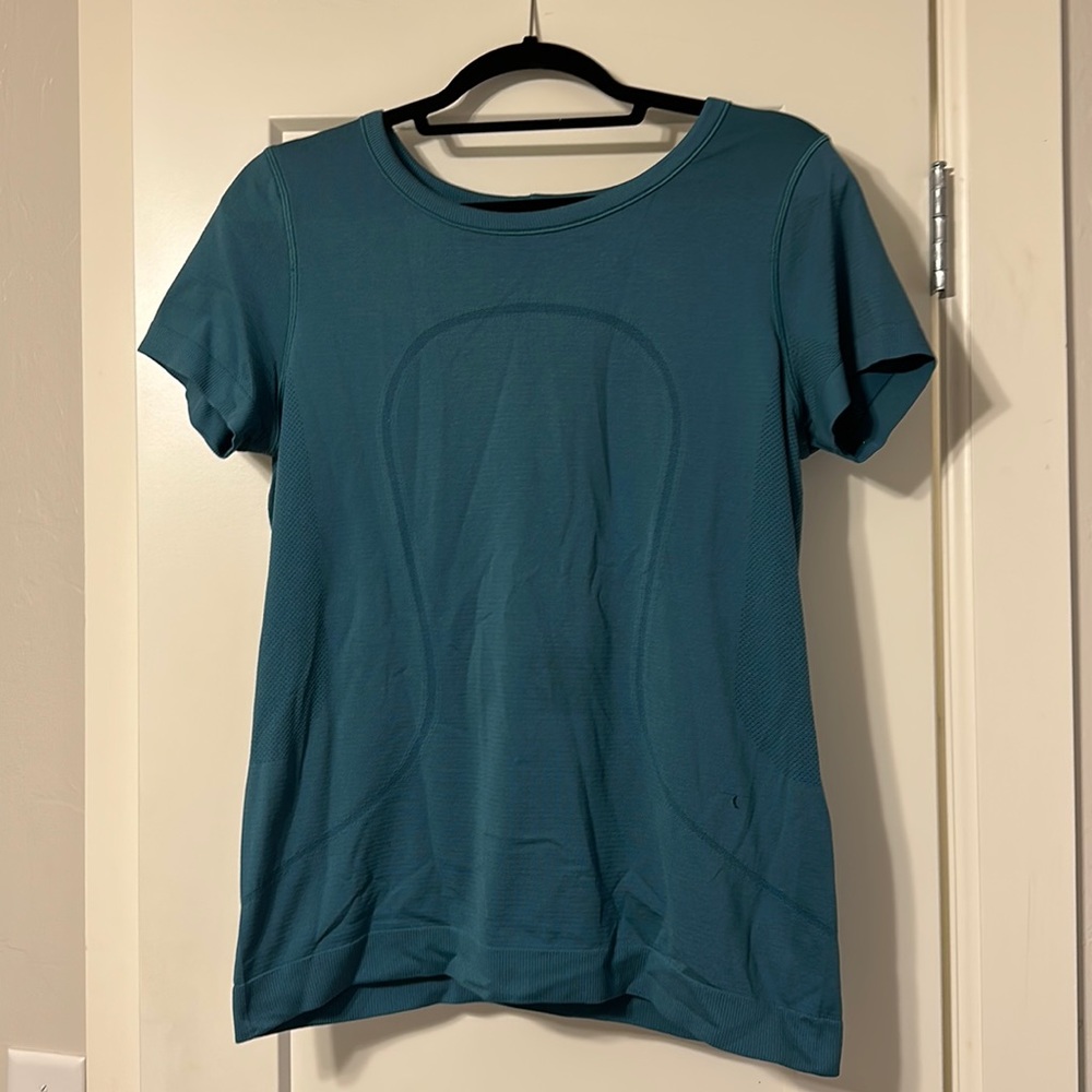 Lululemon swiftly relaxed fit short sleeve